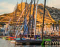 The race around the world starts in two different classes in this edition. As shown here before the start in Alicante, the focus will be on the Imocas