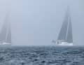 Am Finaltag waren die Tonnen im Nebel aus der Ferne am besten am Rufen der Crews und am Knarren der Winschen auszumachen.