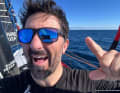 Le skipper de "Paprec Arkéa" Yoann Richomme s'amuse et continue de mener la flotte dans l'Atlantique, juste devant Charlie Dalin.