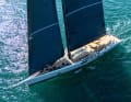 Die Wallywind 110 berechnete Judel/Vrolijk & co. Die Bremerhavener hatten unten Doppelruder und Teleskopkiel (4,50-6,95 m) zu berücksichtigen und gaben oben die Dimension für das Carbon-Rigg an Hall Spars und für das Laminat an North Sails weiter.