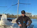 Hendrik Lenz du Düsseldorfer Yacht-Club devant sa Mini.