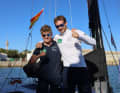 Haben Bock, wollen gewinnen: Lennart Burke und Melwin Fink vor dem Start zur ersten Globe40-Etappe von Cádiz nach Mindelo.