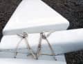 Des rubans plutôt que des boulons : la fixation des bras aux beams est simple mais efficace