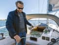 1. order: Clear the main halyard, do not shoot up! Place the slack in the cockpit, end down