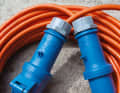 Robust cable: abrasion-, tear- and cut-resistant PUR cable has proven its worth as a shore power cable. It should have a cross-section of 2.5 square millimetres