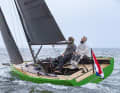 She can do something: the little Saffier has no problems with wind and waves. The ship sails stiffly on all courses and reacts obediently
