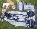The pannier bag stands out positively with its zip. There are no patches in the repair kit. Instructions, mooring lines and rubbing strake with splash guard are included