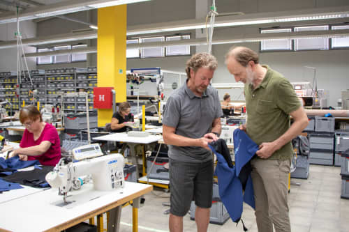 Florian Brunner und Peter Reinschmidt in der Produktion