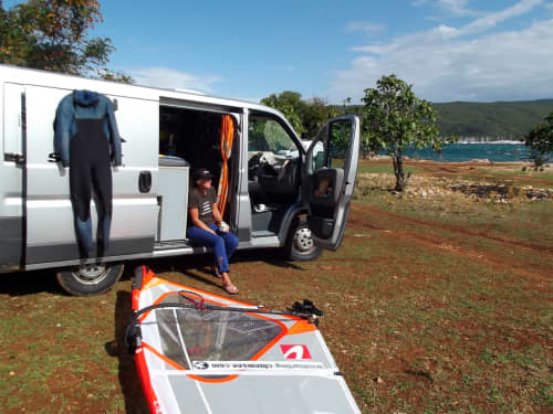 Wildes Campen ist in der Hauptsaison in Kroatien ein No-go. Im Umkreis der Spots gibt’s aber viele Möglichkeiten, zu übernachten