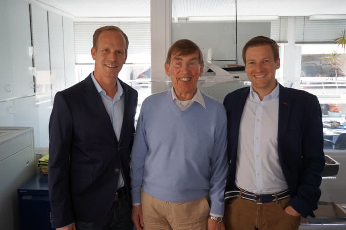 Herbert Dahm (mitte) mit den neuen Geschäftsführern der Brokerage-Sparte Lukas Stratmann (rechts) und Christian Hausser (links). | ks).