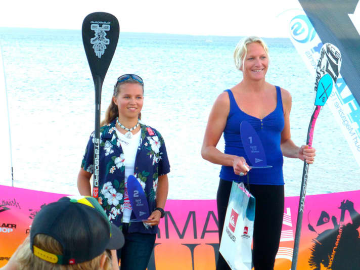   12,6 Fuß Klasse Sprint Siegerehrung: (v.l.n.r.) Noelani Sach, Sonja Höhnscheid  