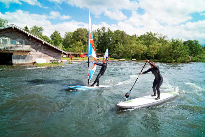   <a href="https://www.surf-magazin.de/boards/ratgeber/paddeln-und-windsurfen--alle-infos-ueber-wind-sups" target="_blank" rel="noopener noreferrer nofollow">Wind-SUPs</a>  