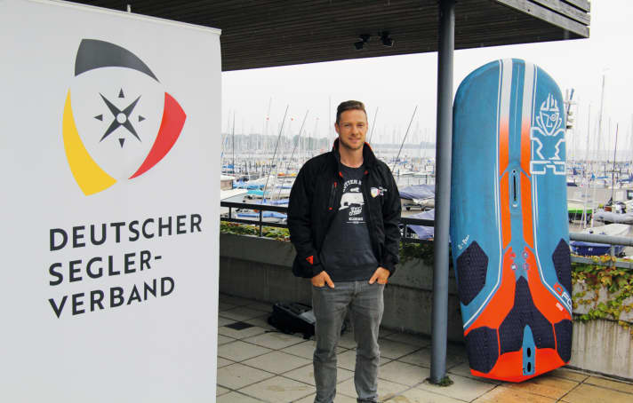   Leon Delle (GER 6­) kümmert sich seit Mai um die Koordination der olympischen Wind- und Kitesurf-Aktivitäten des Deutschen Segler-Verbandes in Kiel-Schilksee.