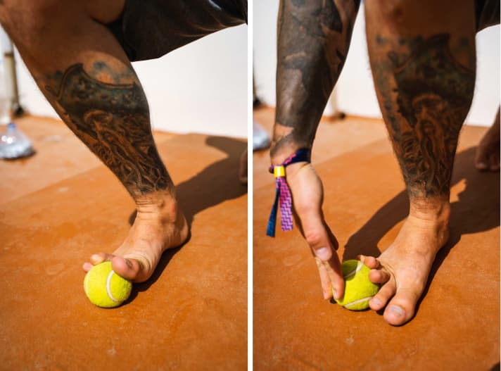 Ein einfacher Tennisball ist ein prima Übungsgerät.