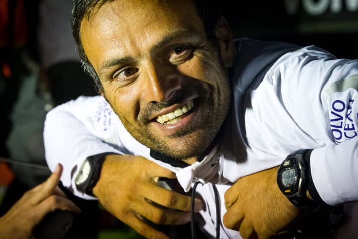   Unrasiert aber glücklich: Groupama-Skipper Franck Cammas
