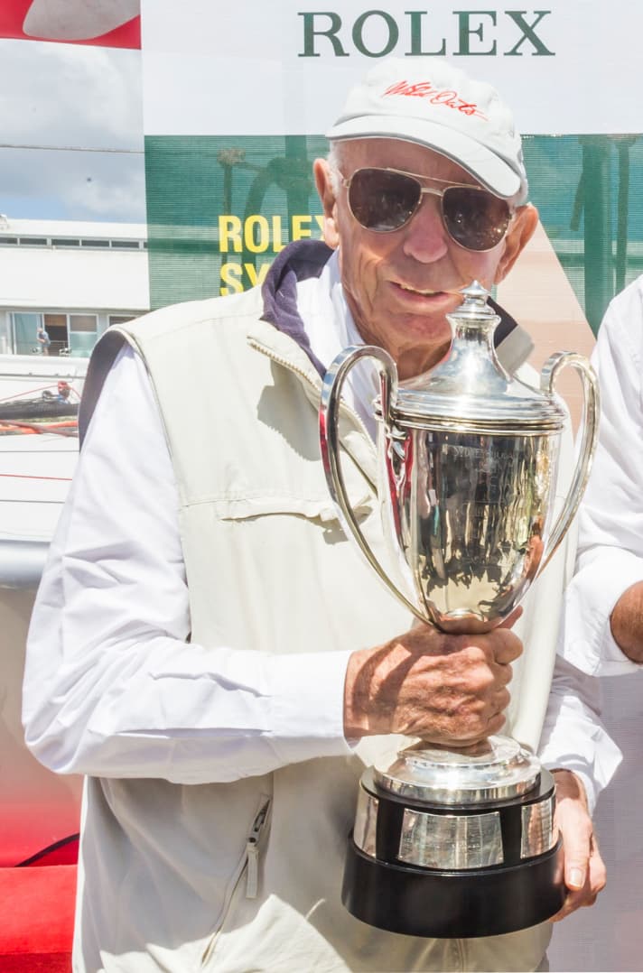   Robert Oatley bei der Siegerehrung des Rolex Sydney Hobart Yacht Race 2012