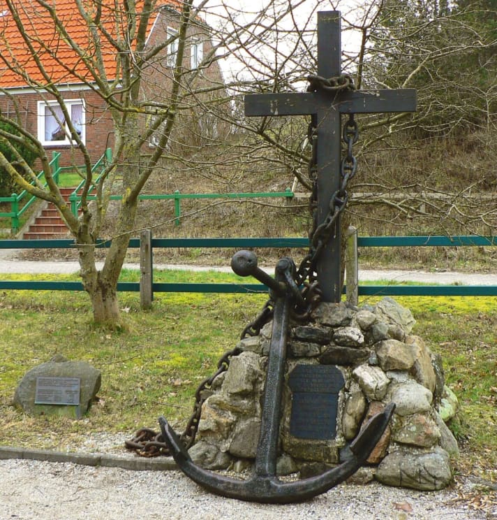   Der Anker der „Johanne“ an der Gedenkstätte der Katastrophe auf Spiekeroog