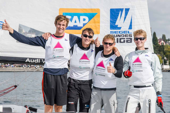   Mehr geht nicht: Die Regattasieger vom Segel- und Motorboot Club Überlingen waren gleichzeitig herausragende Gastgeber der sechsten Erstliga-Regatta 2015 und des Saison-Finals der Zweitligisten