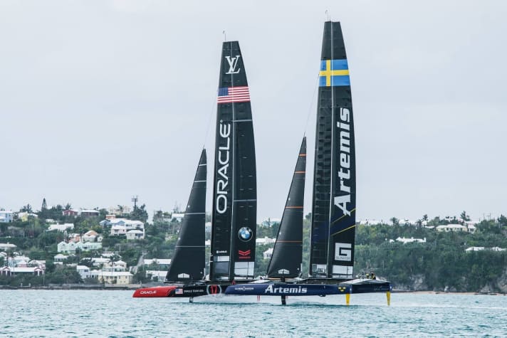   Oracle Team USA und Artemis beim Testen vor Bermuda