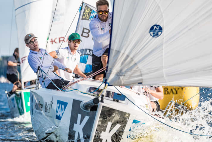   Die Crew vom Bayerischen Yacht-Club segelte in Berlin beim Kräftemessen der Erstligisten auf Rang zwei 