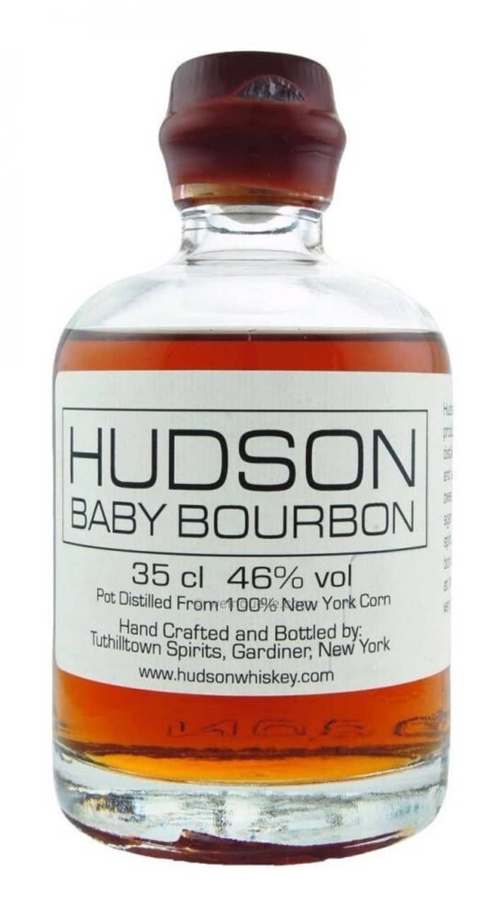   HUDSON BABY BOURBON  z.B. <a href="http://www.awin1.com/cread.php?awinmid=11356&awinaffid=471469&clickref=HUDSON+BABY+BOURBON&p=%5B%5Bhttps%253A%252F%252Fwww.urban-drinks.de%252Fhudson-baby-bourbon-whisky-035l-46-vol.html%5D%5D&pref1=yacht" target="_blank" rel="noopener noreferrer nofollow">bei Urban Drinks erhältlich</a> *