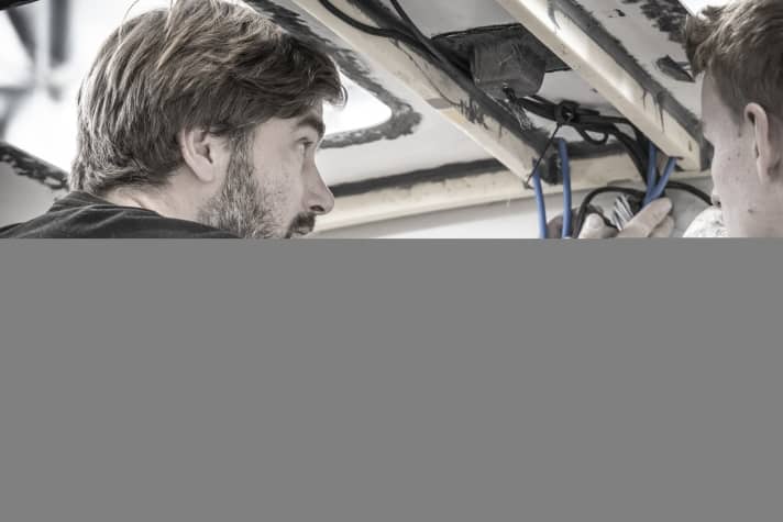   In vielen Phasen auch selbst intensiv in den Refit eingebunden: Skipper Boris Herrmann