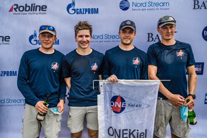   Stürmte zum Liga-Auftakt an die Tabellenspitze: die Crew vom Verein OneKiel