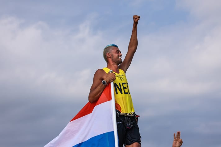   Olympischer König der RS:X-Windsurfer: Kiran Badloe erwies sich als würdiger Nachfolger seines Landsmannes und Doppel-Olympiasiegers Dorian van Rijsselberghe