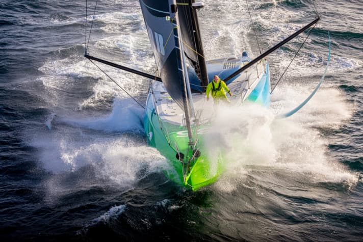 Bei der Route du Rhum und 2024 bei der nächsten Vendée Globe wird “Holcim – PRB”-Skipper Kevin Escoffier wieder solo im Einsatz sein. The Ocean Race bestreitet er wie Boris Herrmann oder auch Paul Meilhat im Team