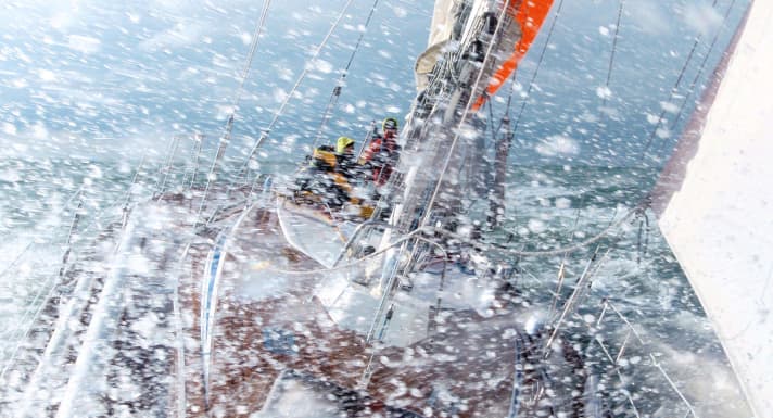  Diese Crew hat schweres Wetter absichtlich gesucht – und gefunden. Die „Charisma“ ist zum Sturmtraining auf der Nordsee
