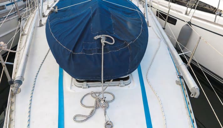 Beiboot: Ein kleines, einfaches Schlauchboot mit Lattenboden für Motoren bis maximal 2,5 PS kostet ab etwa 300 Euro