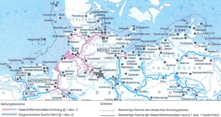   The areas marked in red indicate the area of validity of the SBF See. Where the colour changes to blue, the SBF Binnen is required, for example on the Weser and Elbe from Bremen or Hamburg. This image was taken from the website of the <a href="https://www.elwis.de/Schifffahrtsrecht/Seeschifffahrtsrecht/SeeSchStrO/Anlagen/Anlage-III/index.html" target="_blank" rel="noopener noreferrer nofollow">Electronic Waterway Information Service</a>.