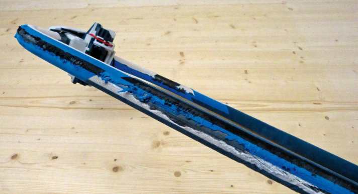 Heavily damaged rubber (also known as grip) can be an exclusion criterion when buying second-hand.