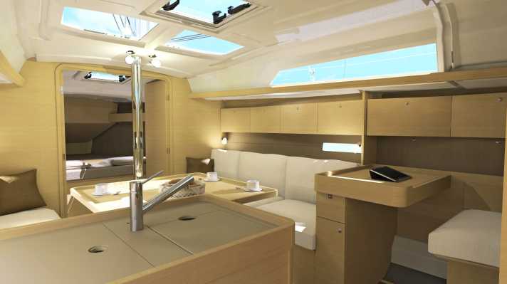   Dufour 350 Grand'Large. Il passaggio al ponte di prua è più ampio. Se le porte rimangono aperte, si ha una grande sensazione di spazio.