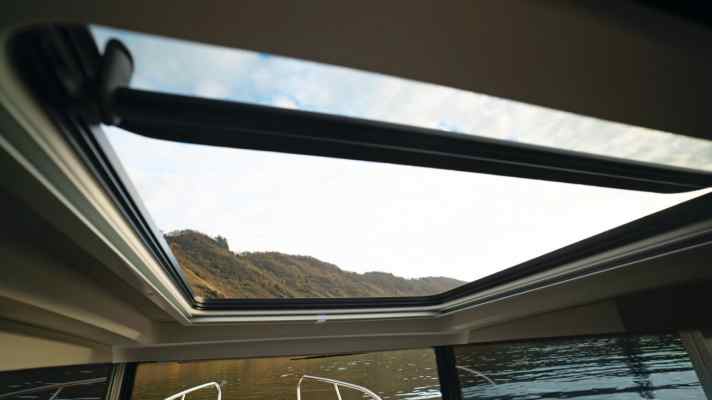 An electric sliding roof can be installed instead of the large hatch