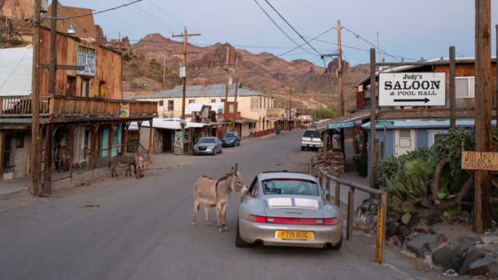 2019_12_474769_993_donkey_town_2019_porsche_ag
