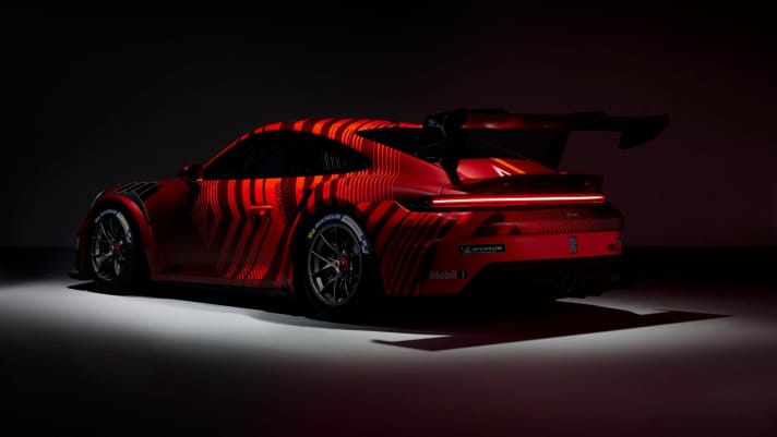 2025_08_322148_1920x1281