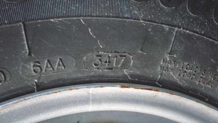 boot/R9_DOTNummerHerstellungsjahrReifenkontrollieren_e518ec38a97cdd97e34613b6f5ce874b
