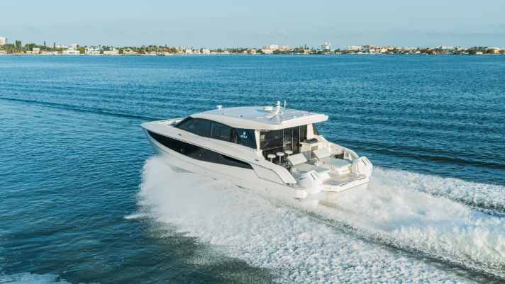 Nominiert in der Kategorie Katamarane: Aquila 46 Coupe Power Catamaran
