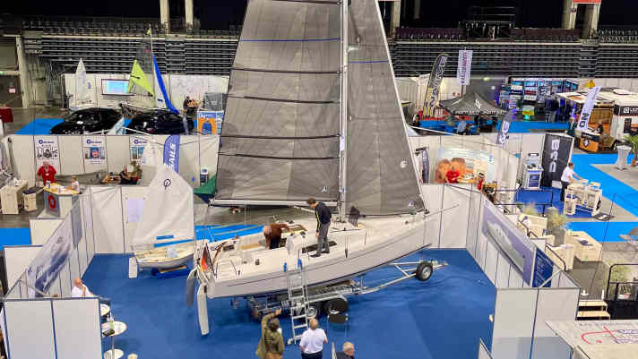 Die Tide 25 von der MFH Emden war das größte Boot der Ausstellung