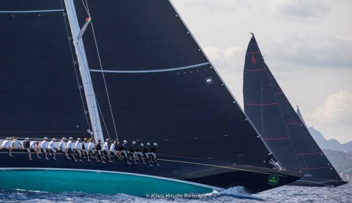   "Topaz" et "Svea" lors d'une régate l'année dernière