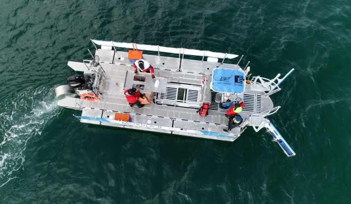The "Mobula 8" collects plastic waste from the sea off Bali