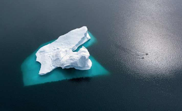 Without an aid convoy, we paddle 450 kilometres along the west coast of Greenland.