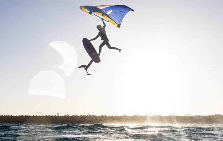 surf/website-tomacherer-skystylesls25-unitdlab25tarifa-duotone-z5100253-samuelcardenas_e700f1ea5349c6f64cf5848b432856a9