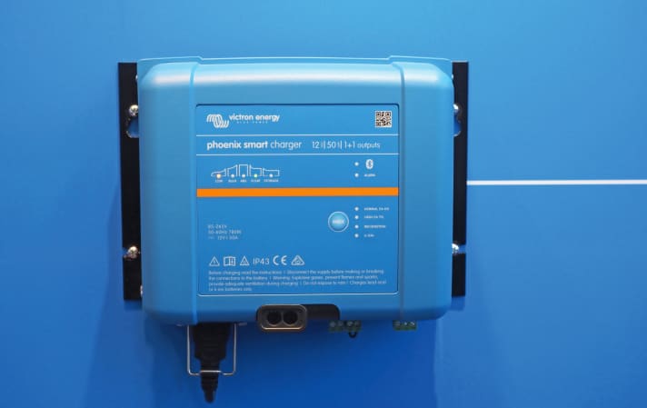 Victron Energy Phoenix Smart Charger