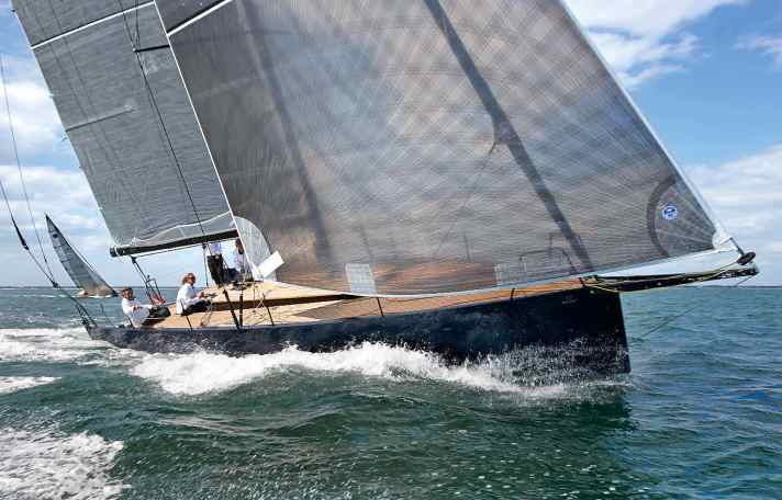 Hull length: 12.00 m; Width: 4.00 m; Draft swing keel: 1.25-3.00 m; Weight: 4.5.