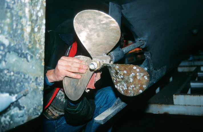 1996, hélice, antifouling, dia