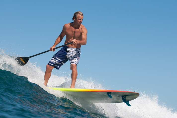 Laird Hamilton tanzt auf dem Wasser