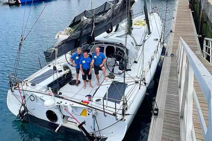   Die "Rosalba"-Crew vor dem Start