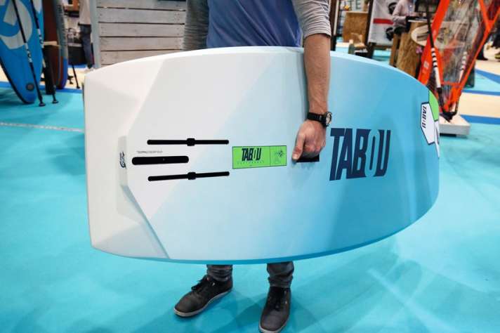 The Magic Carpet is equipped with both a deep tuttle box and a double rail. The large carrying handle is extremely practical. Photo: Thorsten Indra